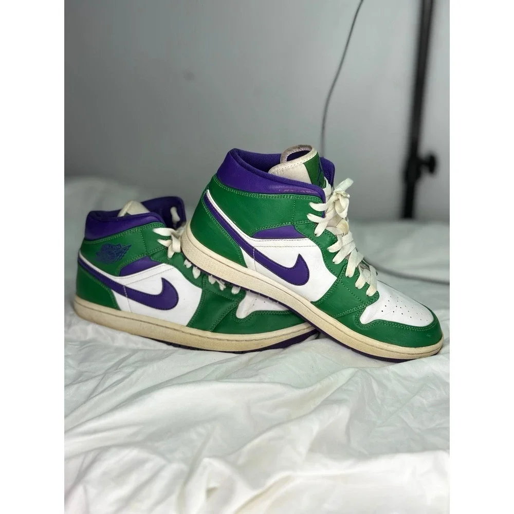 Jordan Air Jordan 1 Mid Hulk size 9.5
